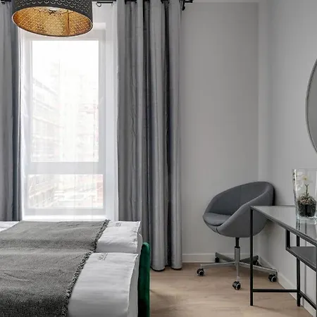 Premium Mustang With Parking By Lion *